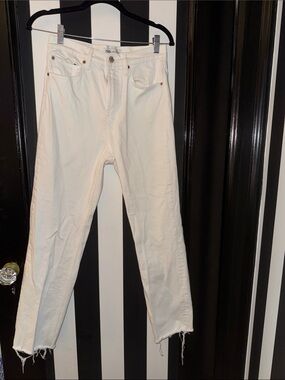 Zara The HW Kick White High-Rise Raw Hem Jeans